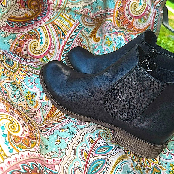 Rieker Women’s Black Chelsea Ankle Boots Booties Side Zipper. Size 7/37 - Picture 1 of 6